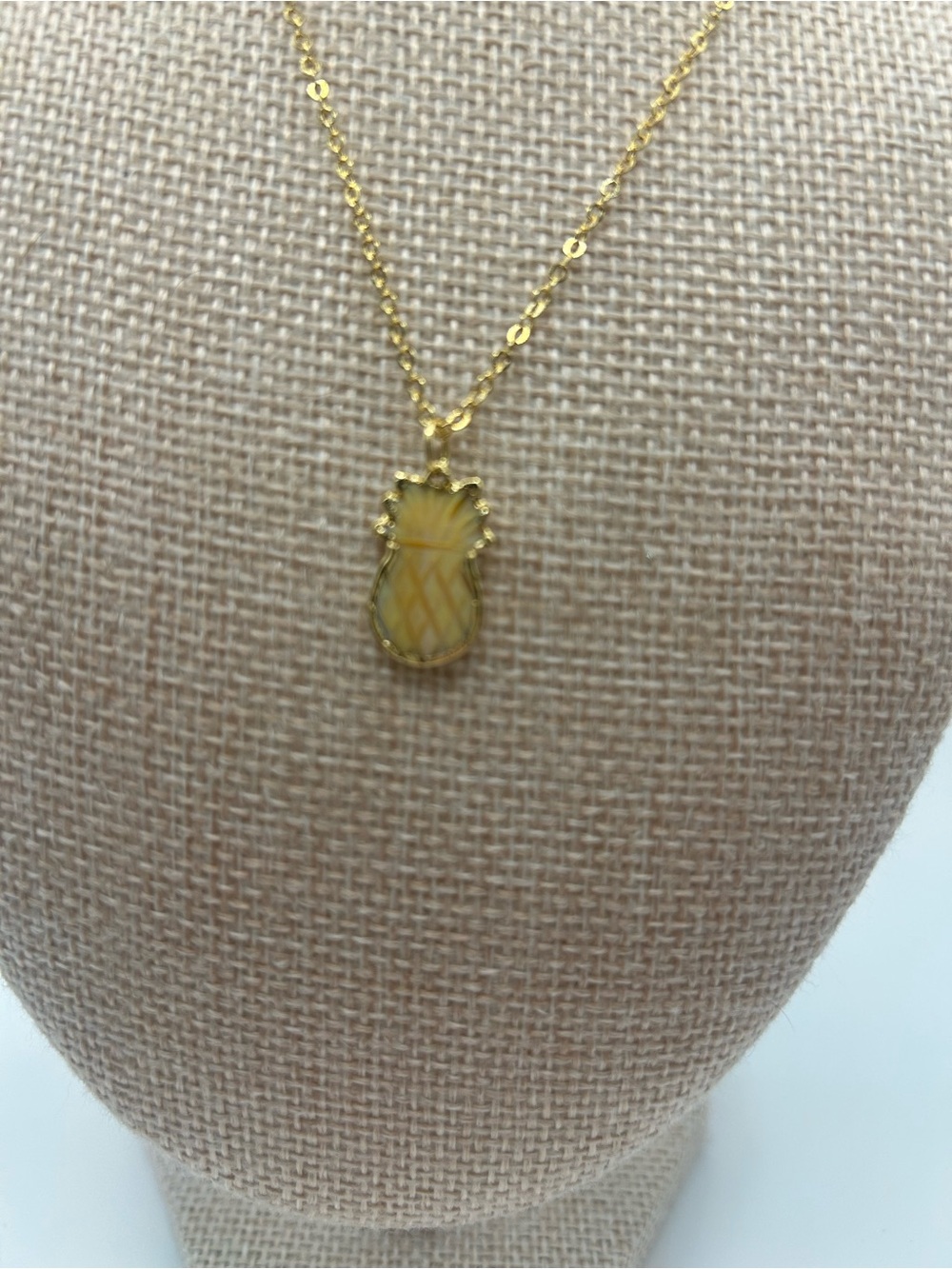 Electroplated seashell Pineapple Pendant Necklace